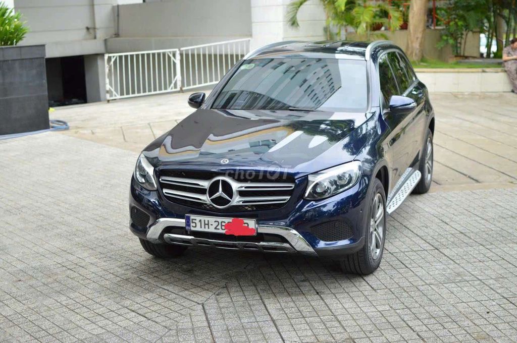 Mercedes-Benz GLC - ảnh 1