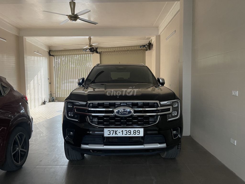 Ford Everest 2023 - ảnh 1
