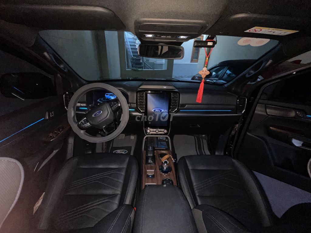 Ford Everest 2023 - ảnh 4
