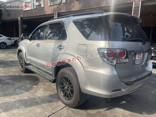 Toyota Fortuner 2.7V 4x2 AT 2016 - ảnh 4