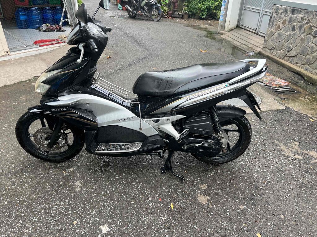 Honda Air Blade 2010 - ảnh 1