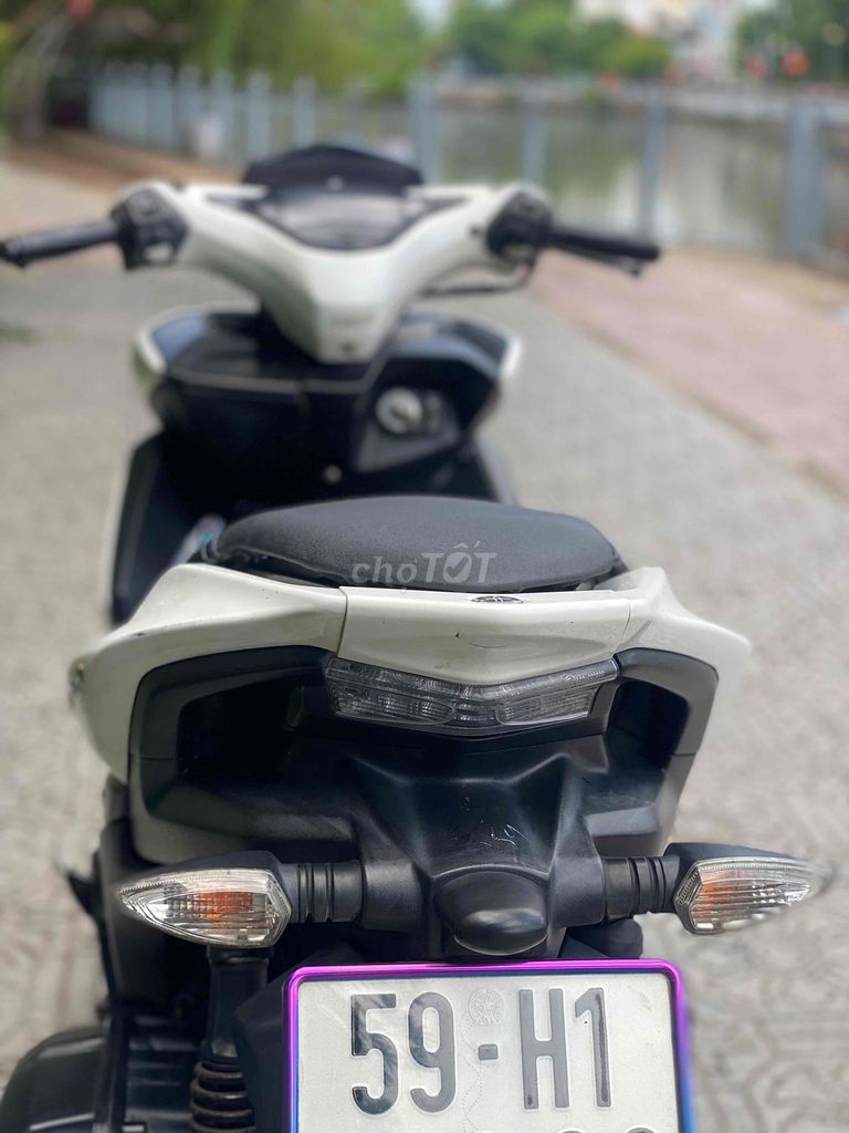Yamaha NVX 2017 - ảnh 5