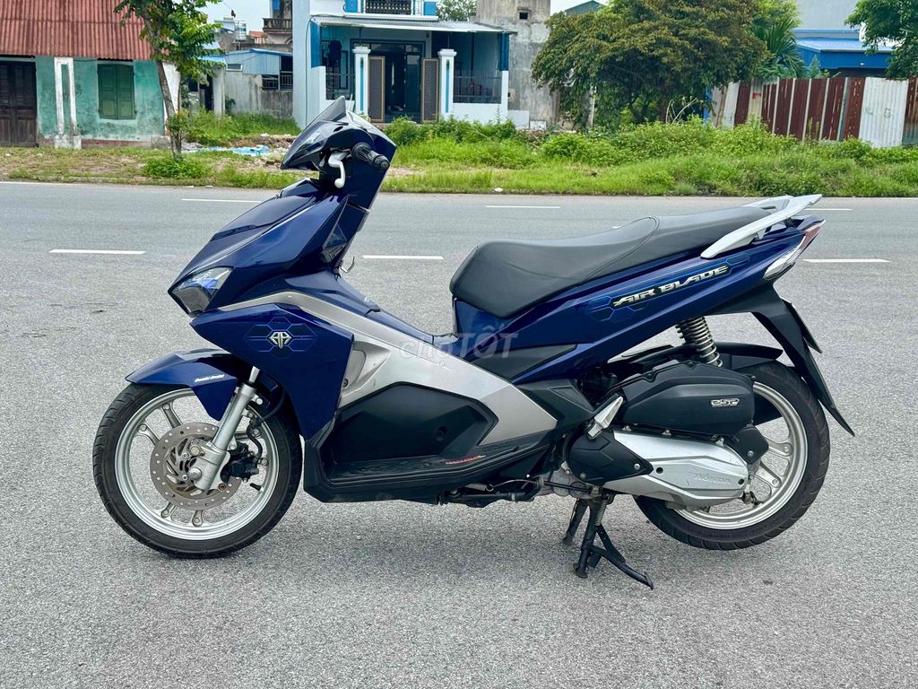 Honda Air Blade 2017 - ảnh 3