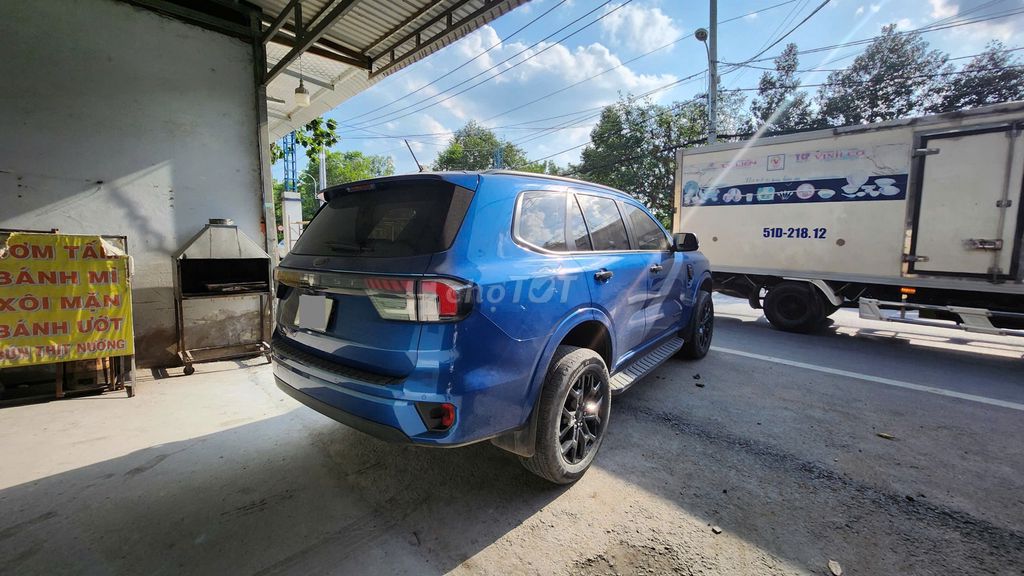 Ford Everest 2023 - ảnh 3