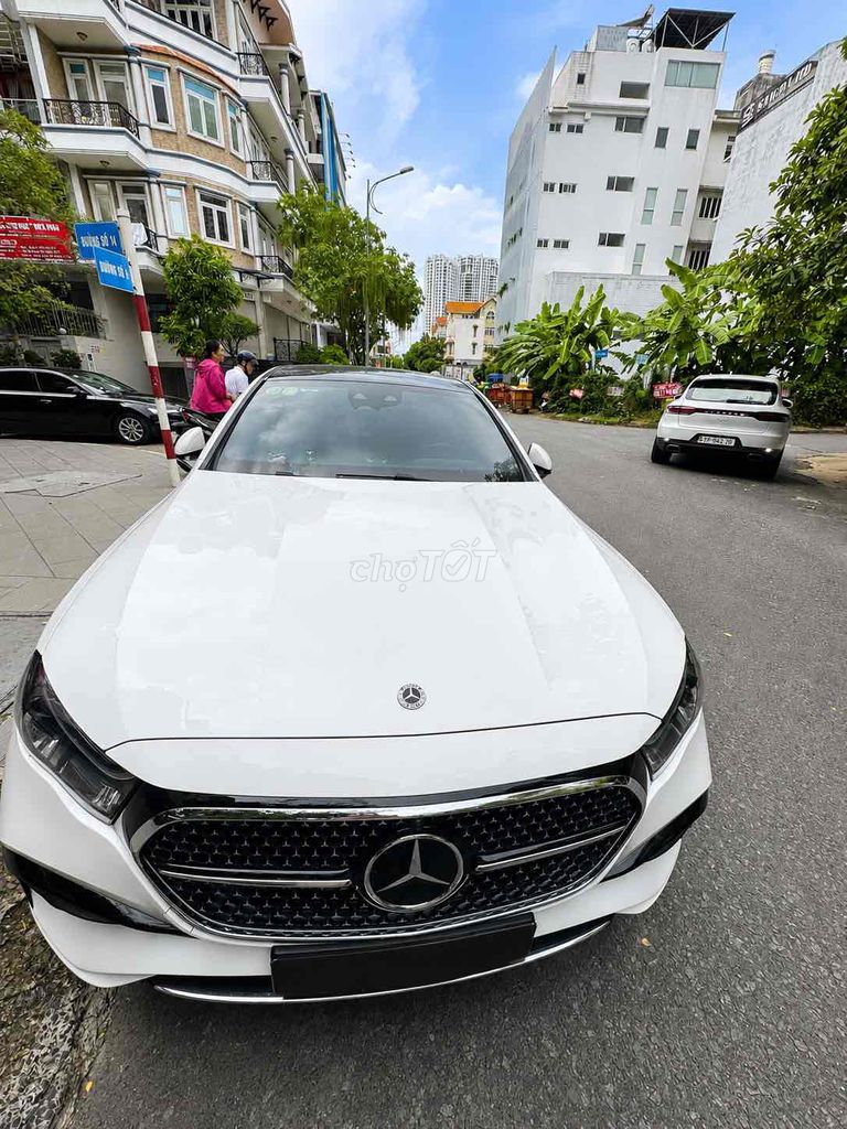 Mercedes-Benz - ảnh 2