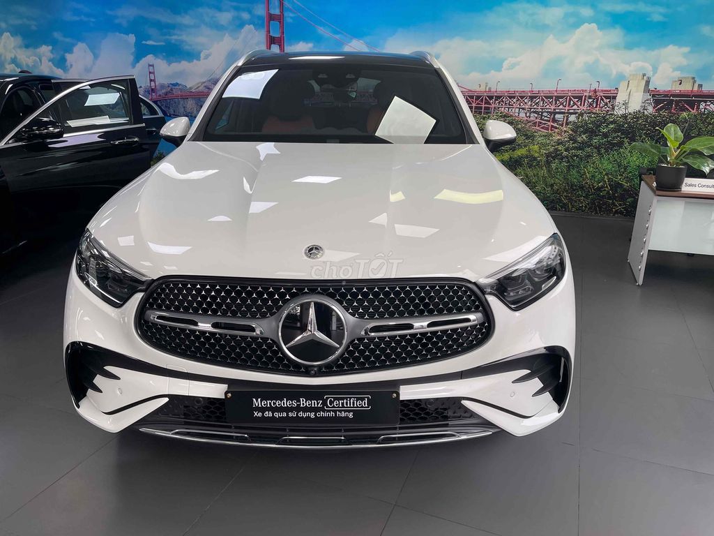 Mercedes-Benz - ảnh 1