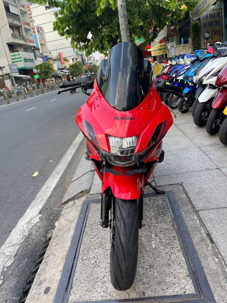 Suzuki GSX 2021 - ảnh 1