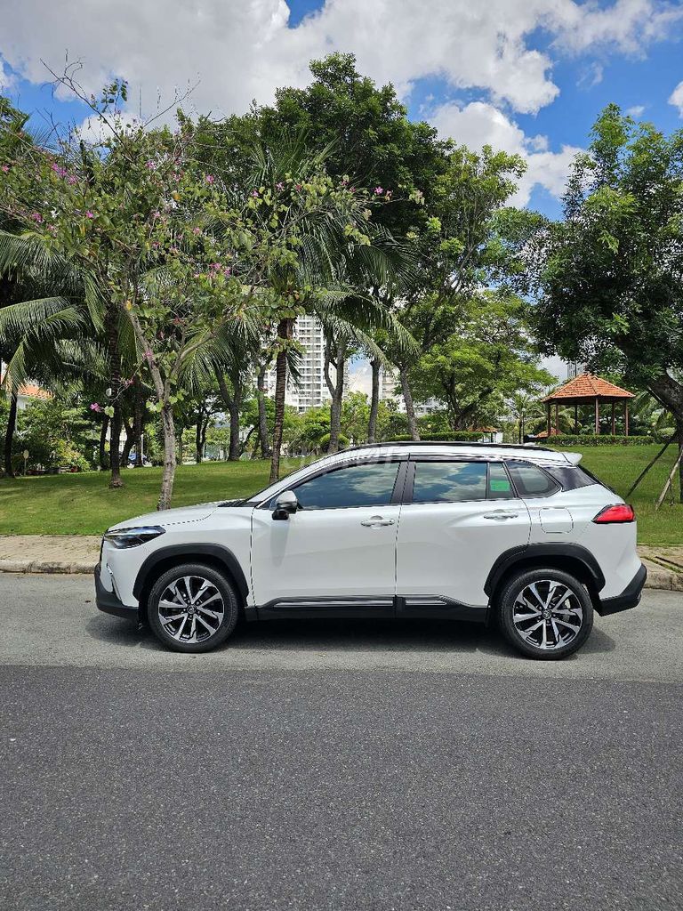 Toyota Corolla Cross - ảnh 3