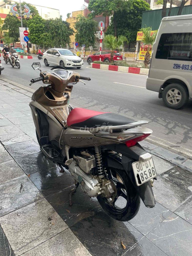 Honda Air Blade 2012 - ảnh 4