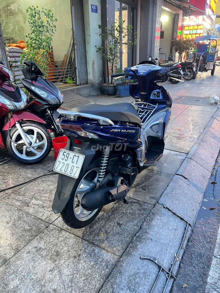 Honda Air Blade 2017 - ảnh 2