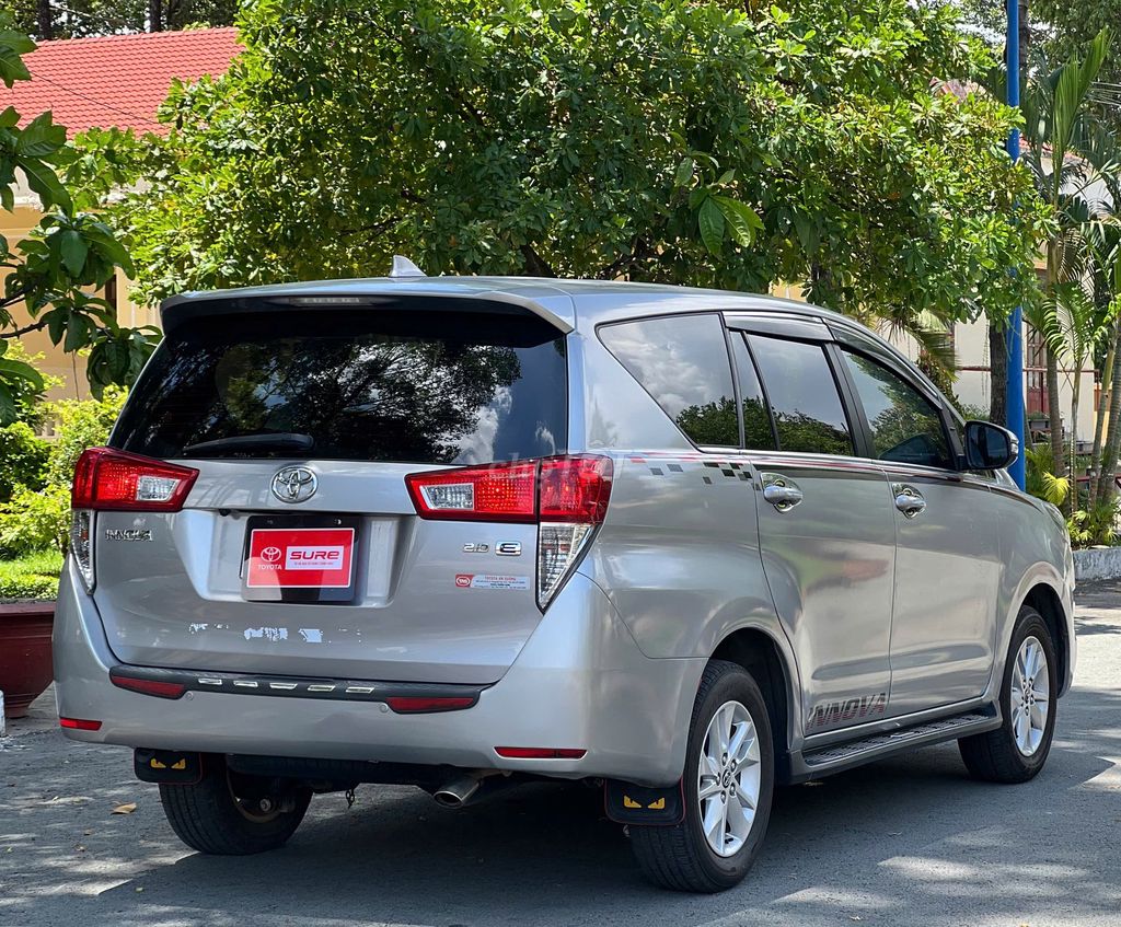Toyota Innova 2.0E 2018 - ảnh 3
