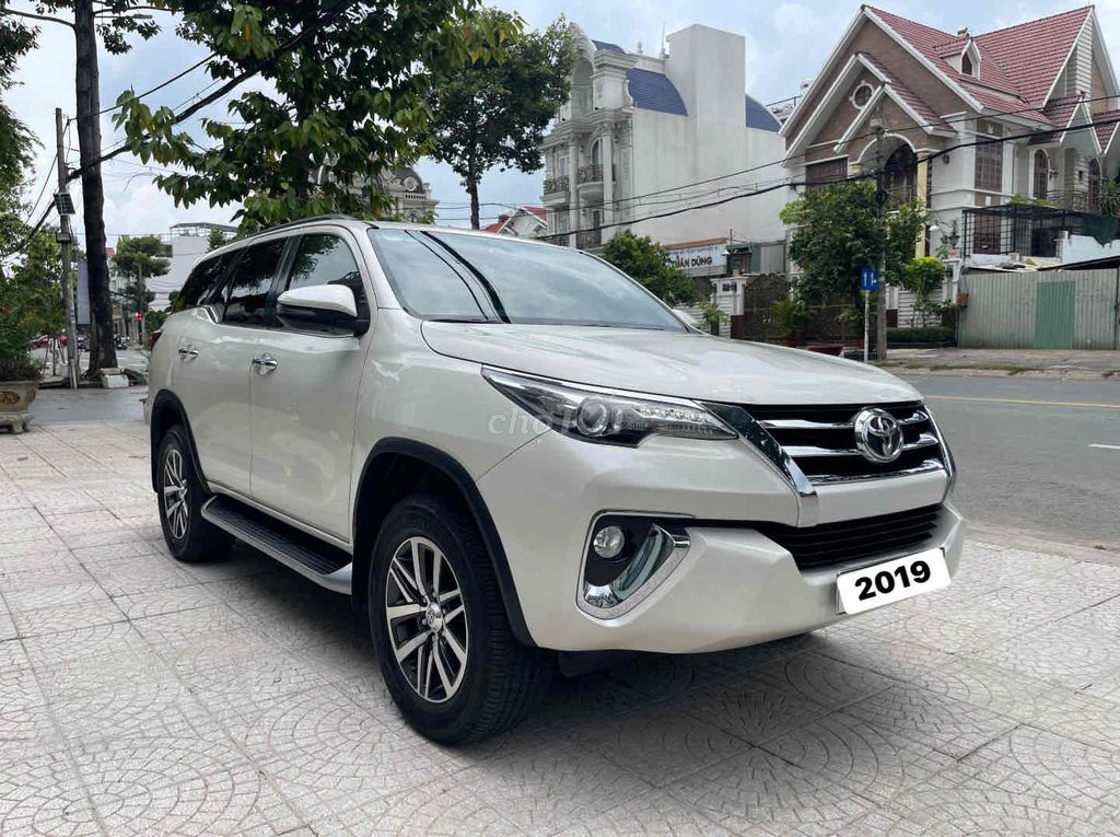Toyota Fortuner 2019 - ảnh 2
