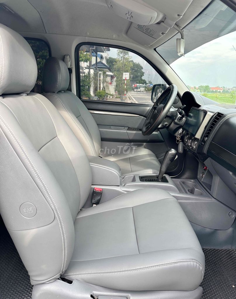 Ford Everest - ảnh 5