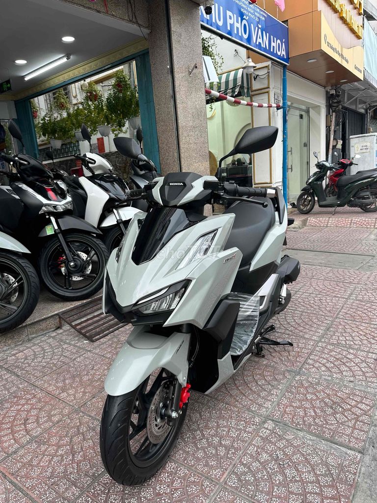 Honda Vario 2025 - ảnh 1