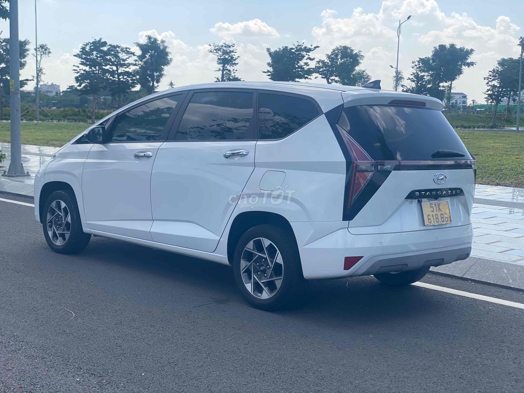 Hyundai Stargazer - ảnh 4