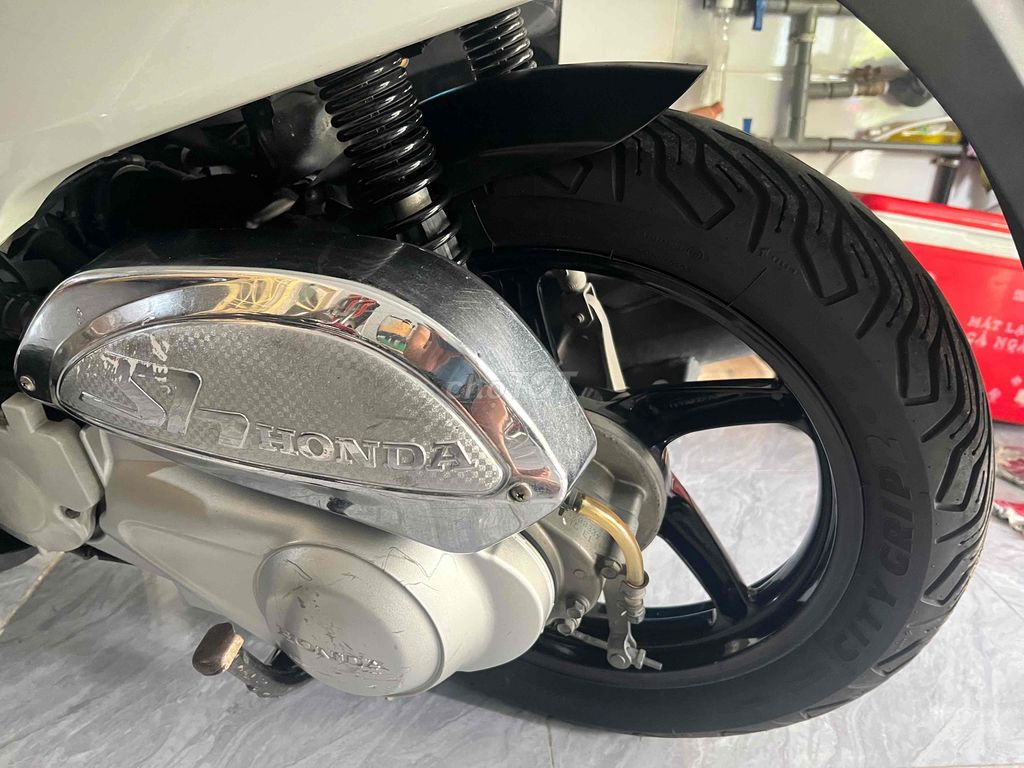 Honda SH 2009 - ảnh 3