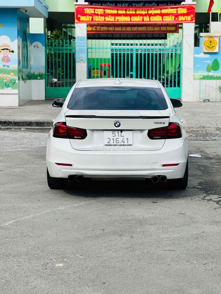 BMW 2012 - ảnh 5