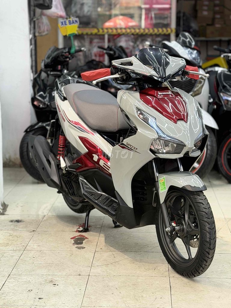 Honda Air Blade 2024 - ảnh 2