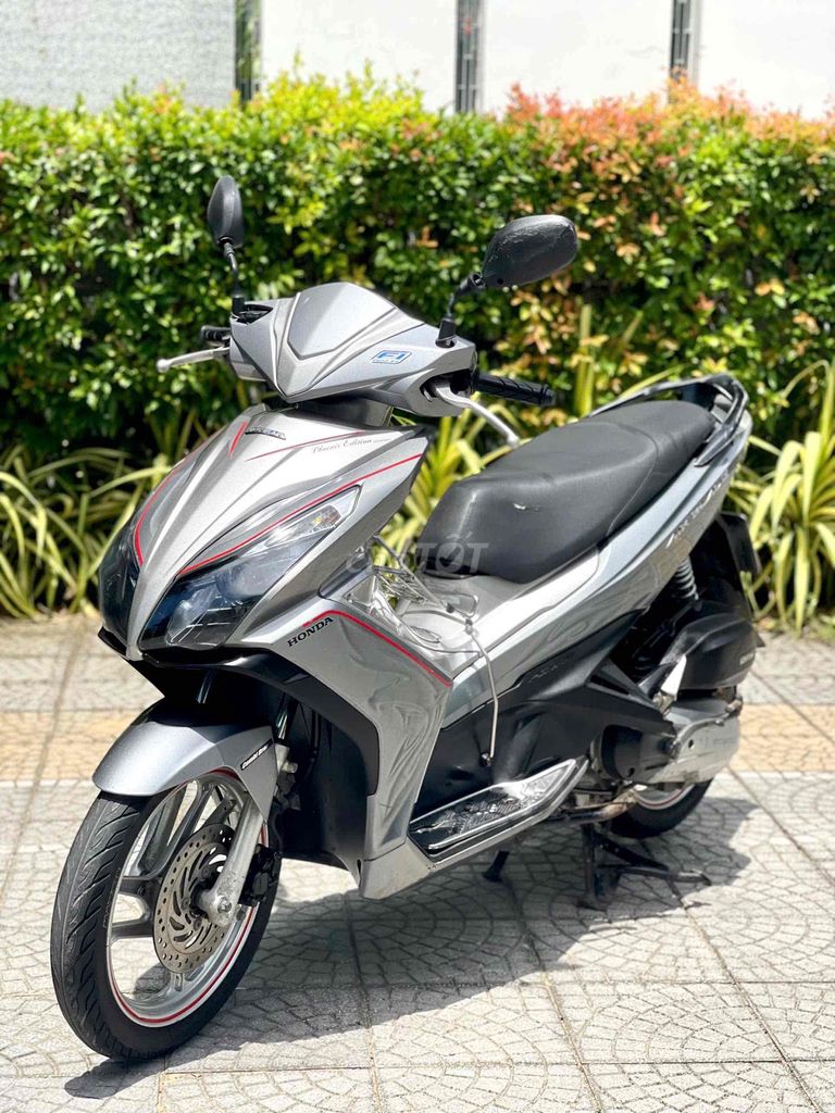 Honda Air Blade 2015 - ảnh 3