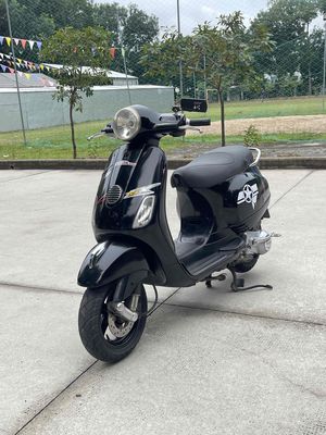 Piaggio Vespa 2011 - ảnh 1