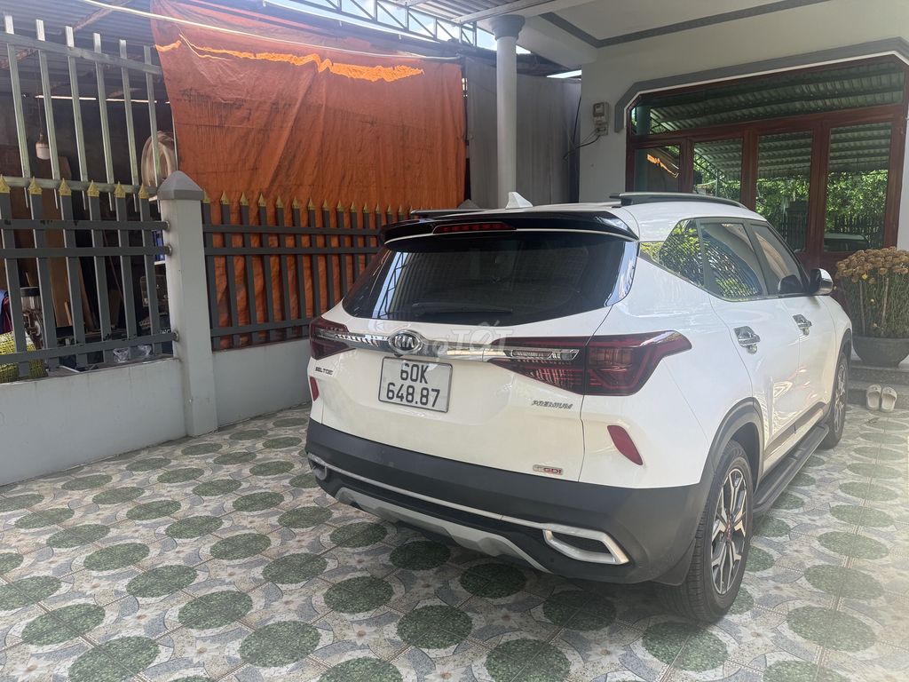 Kia Seltos 2021 - ảnh 1