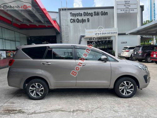 Toyota Innova E 2.0 MT 2022 - ảnh 2