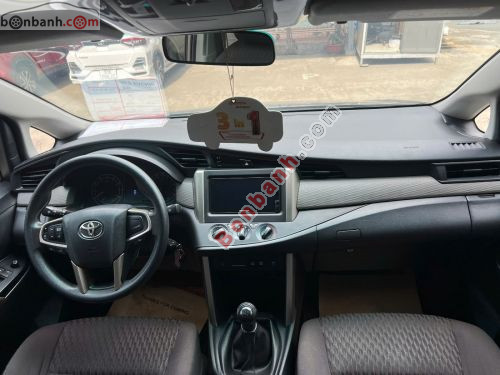 Toyota Innova E 2.0 MT 2022 - ảnh 5
