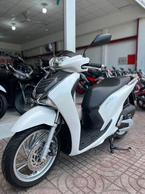 Honda SH 2017 - ảnh 1
