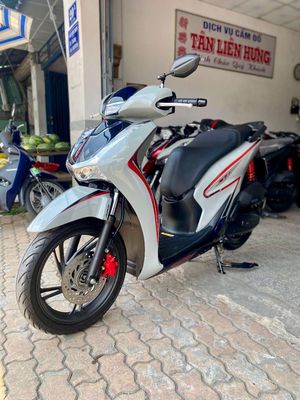 Hàng B 2023 - ảnh 1