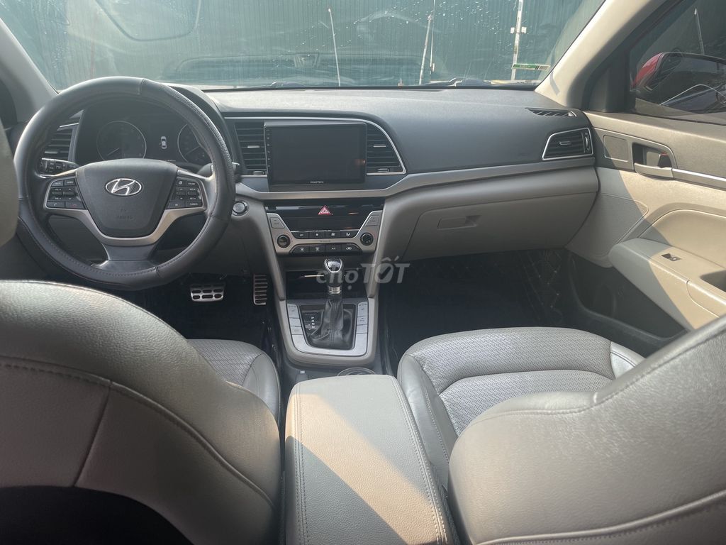Hyundai Elantra 2024 - ảnh 1