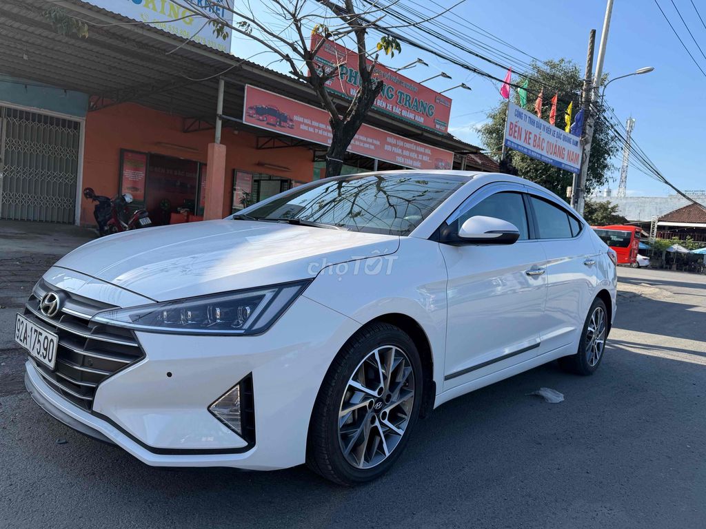 Hyundai Elantra 2019 - ảnh 2