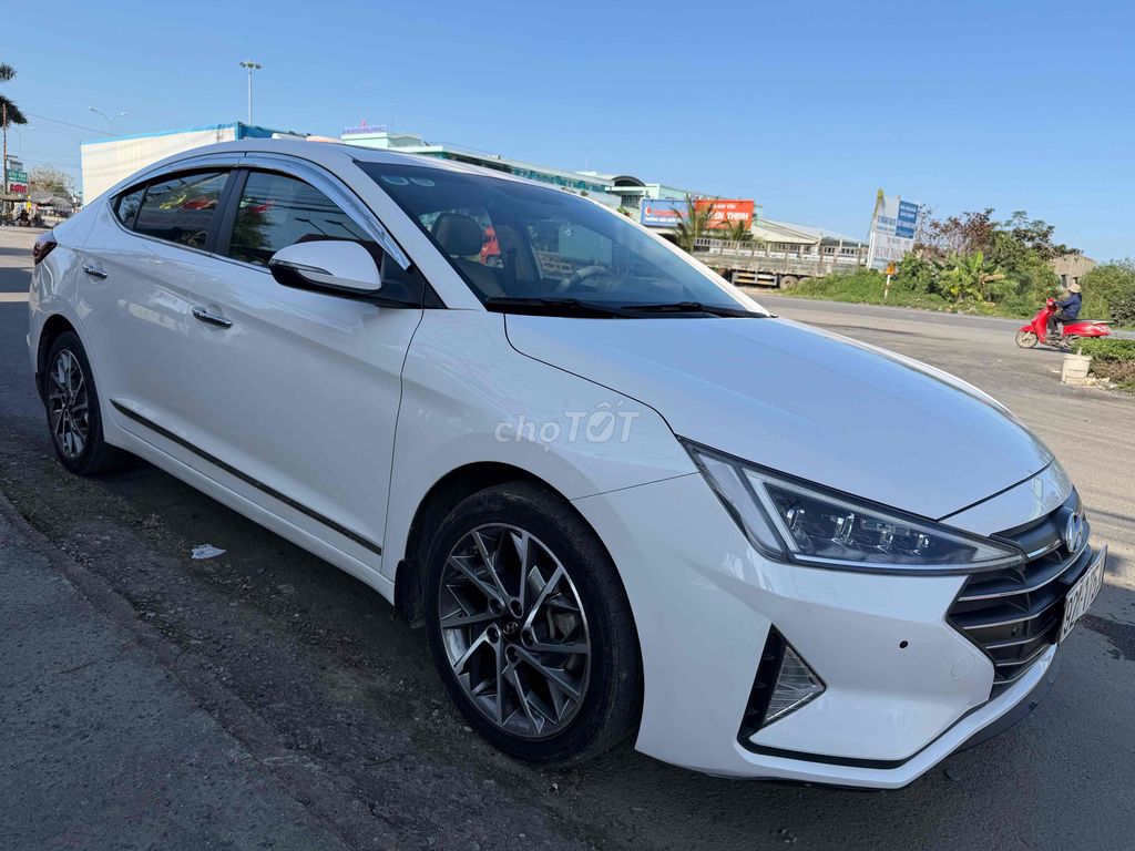 Hyundai Elantra 2019 - ảnh 3