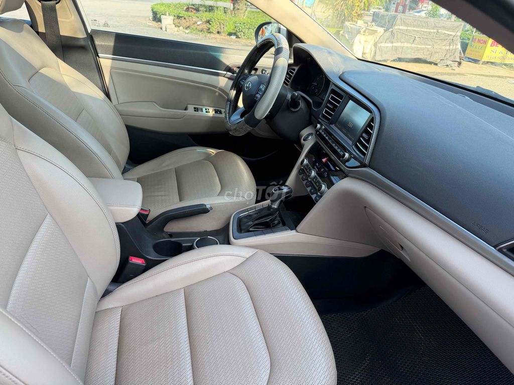 Hyundai Elantra 2019 - ảnh 4