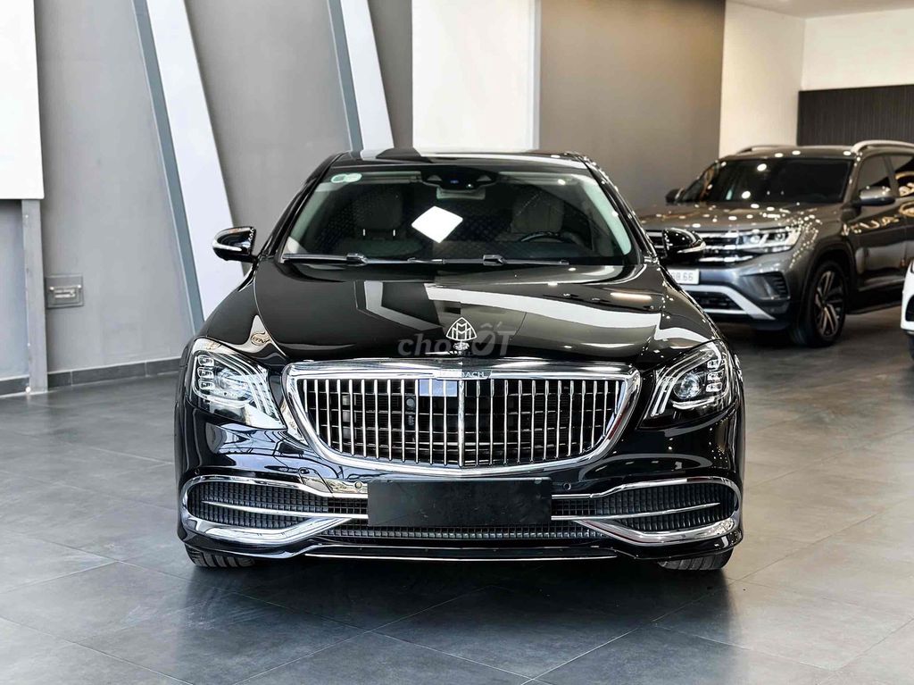 Mercedes-Benz 2022 - ảnh 1