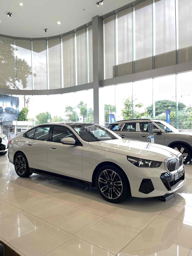 BMW 2026 - ảnh 2