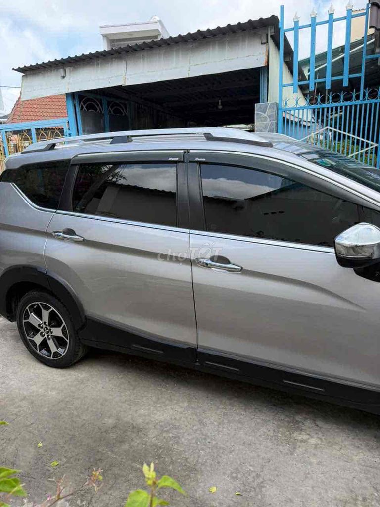 Mitsubishi Xpander Cross 2022 - ảnh 1