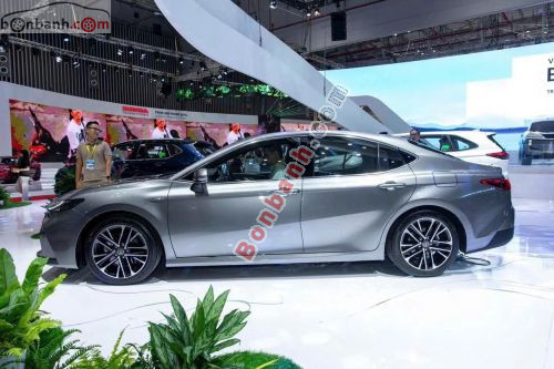Toyota Camry 2.5 HEV Top 2026 - ảnh 2