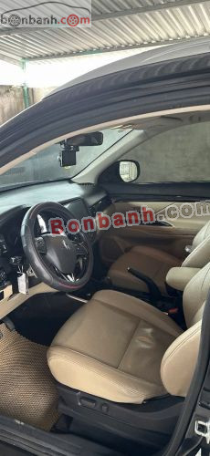Mitsubishi Outlander 2.0 CVT 2017 - ảnh 5