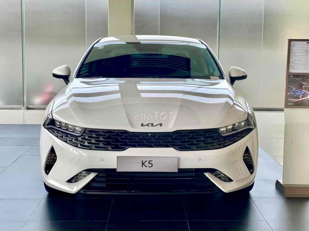 Kia K5 2026 - ảnh 1