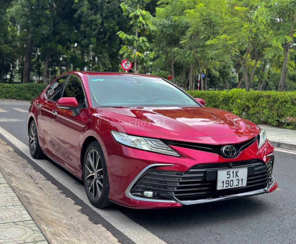 Toyota Camry 2.5Q 2022 - ảnh 2