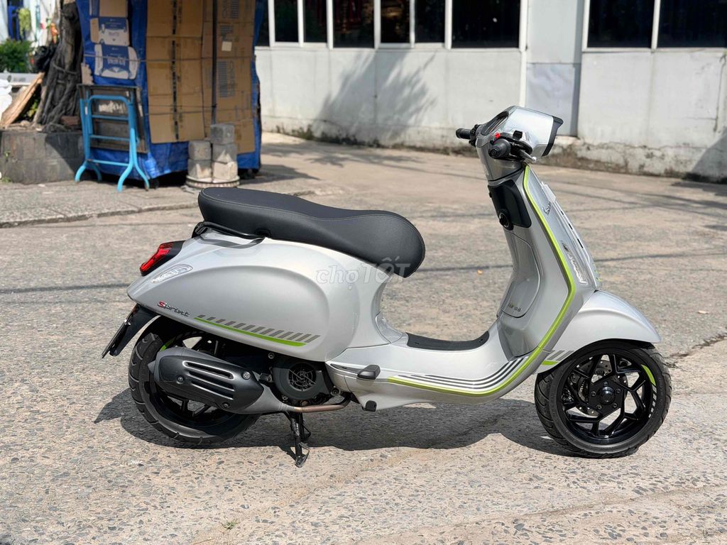 Piaggio Vespa 2025 - ảnh 1