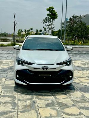 Toyota Vios - ảnh 1