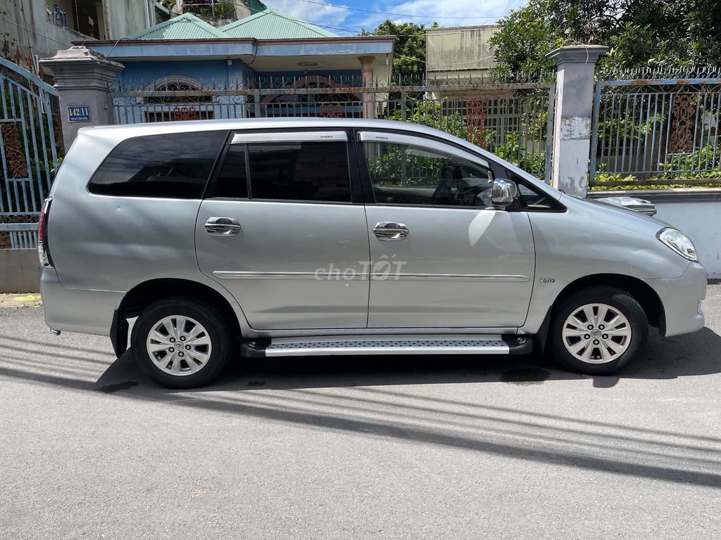 Toyota Innova G 2011 - ảnh 4