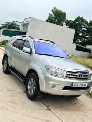 Toyota Fortuner 2009 - ảnh 1