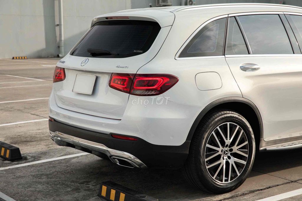 Mercedes-Benz GLC 200 4Matic 2022 - ảnh 4