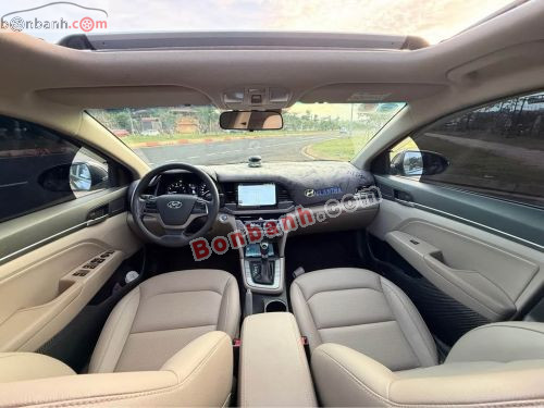 Hyundai Elantra 1.6 AT 2018 - ảnh 4