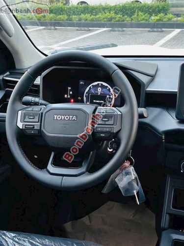 Toyota Hilux Pro 2.8L 4x2 AT 2026 - ảnh 3