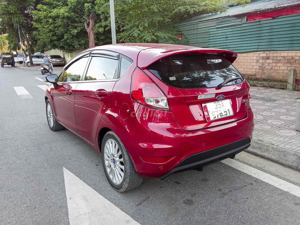 Ford Fiesta 2014 - ảnh 1