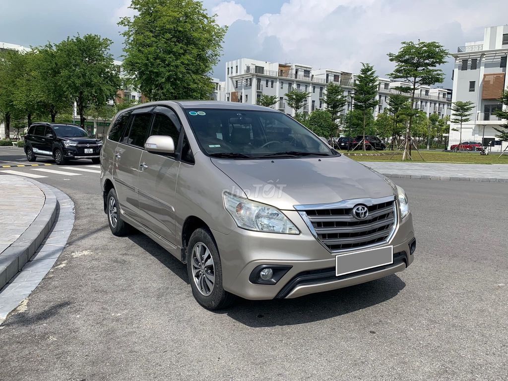 Toyota Innova 2015 - ảnh 2