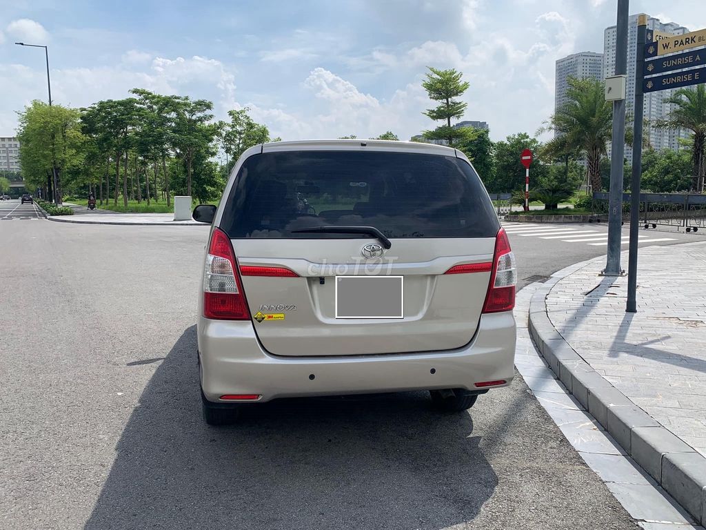 Toyota Innova 2015 - ảnh 4